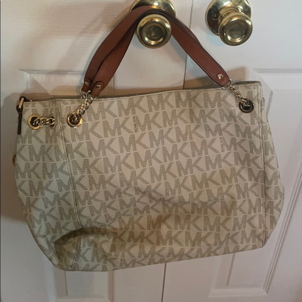 Michael Kors purse
